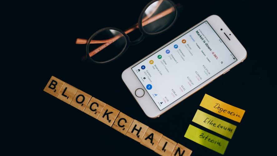 Queima de tokens: o que é, vantagens e efeitos na indústria de ativos digitais