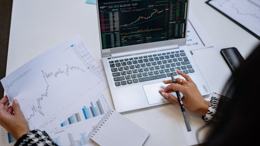 O impacto das taxas de juros no mercado imobiliário e como isso afeta o investimento