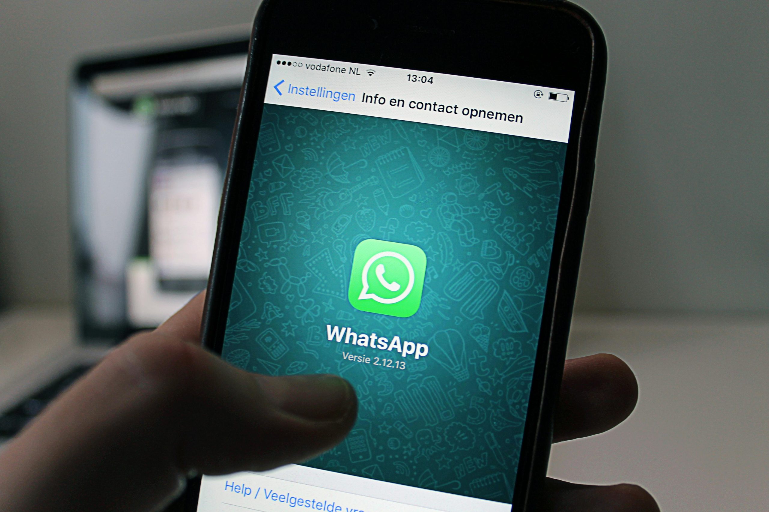 Como criar uma lista de transmissão no WhatsApp que realmente converte?