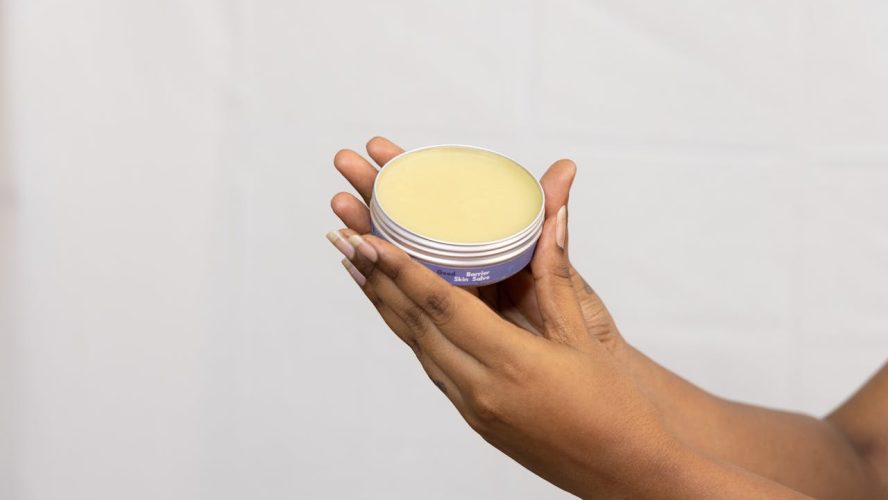 Cuidados com a pele após a depilação feminina