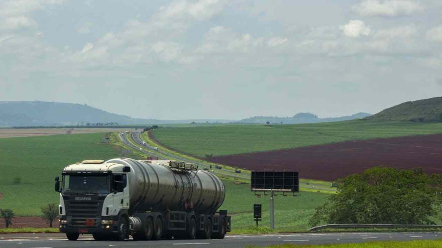 Direção Defensiva: Como Evitar Acidentes na Estrada