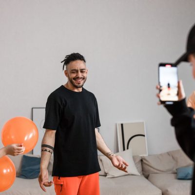 Como Encontrar o Local Onde os Vídeos Baixados Ficam Armazenados no Celular