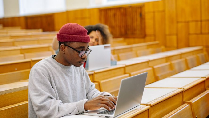 Atividades extensionistas: entenda como funcionam e quem pode participar